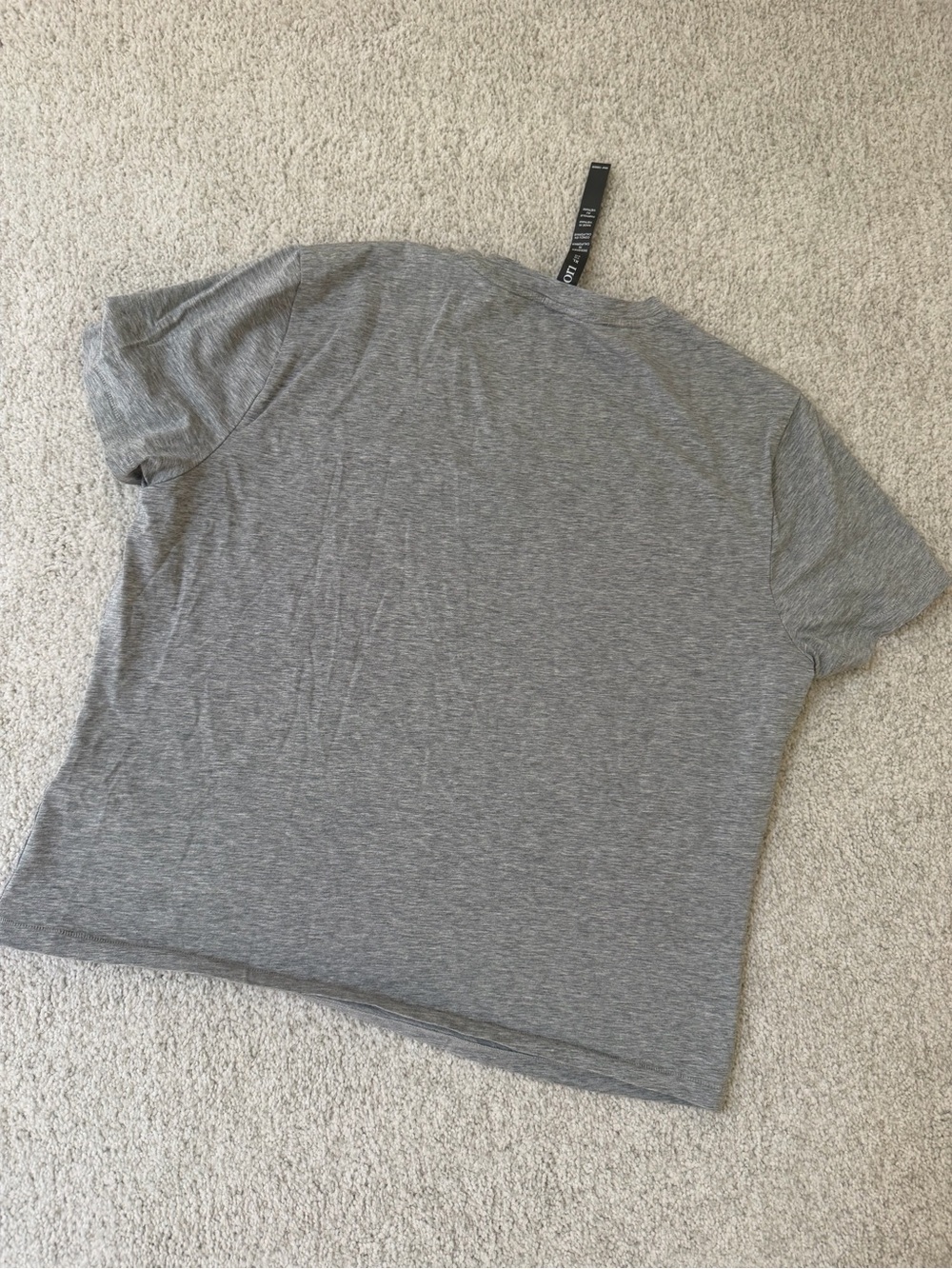 Vuori women’s Short Sleeve Crew Tee - Picture 4 of 4